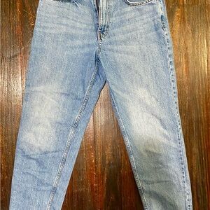 Zara Tapered Ankle Jeans